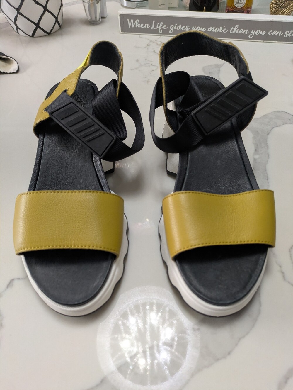 Sorel Women's Chunky Platform Sandal 7M - Picture 8 of 8